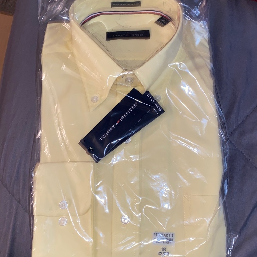 Brand new Tommy Hilfiger dress shirt! This is a regular fit